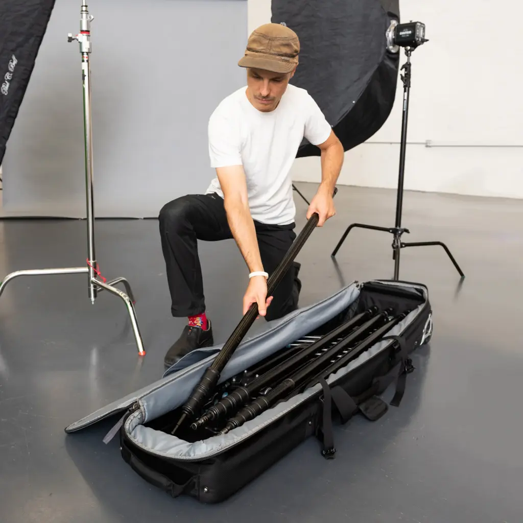 Think Tank Stand Manager 52 Rolling Bag Think Tank Stand Manager 52 Rolling Bag