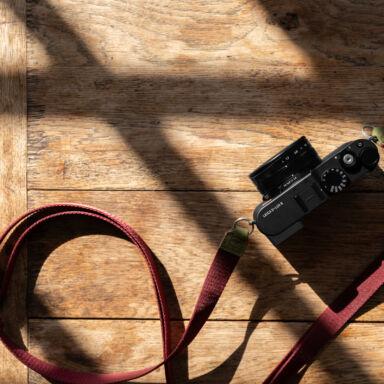 Leica Carrying Strap Olive Burgundy Leica Carrying Strap Olive Burgundy