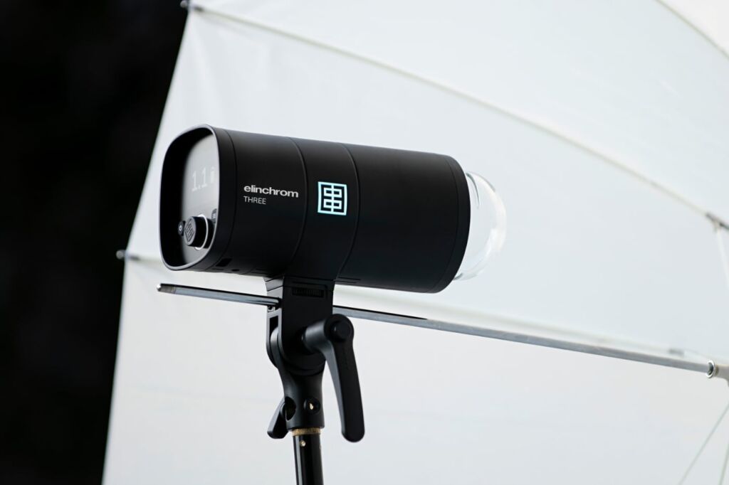 Comparison Battery Powered Monolights Three Vs B10x What Are The Differences