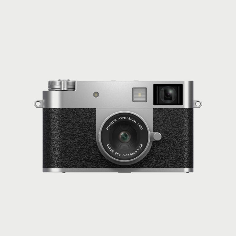 Fujifilm X X Half Body Silver Fujifilm X X Half Body Silver