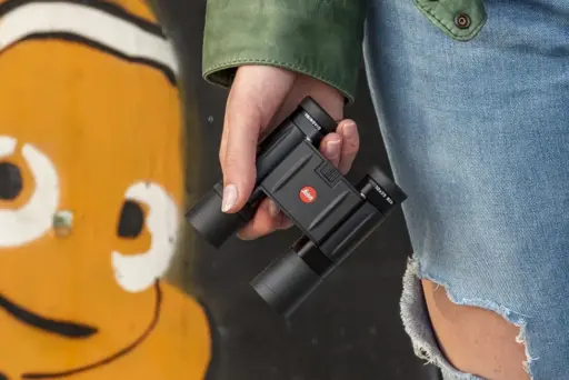 Compact Binoculars Compact Binoculars