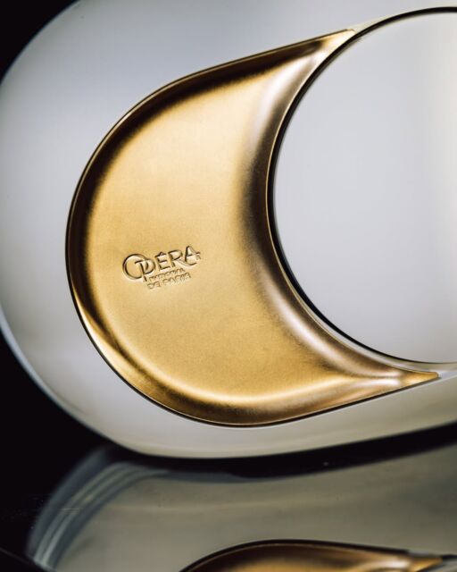 Devialet Phantom Ultimate 108 Db Opera De Paris Gold Leaf Speaker Devialet Phantom Ultimate 108 Db Opera De Paris Gold Leaf Speaker