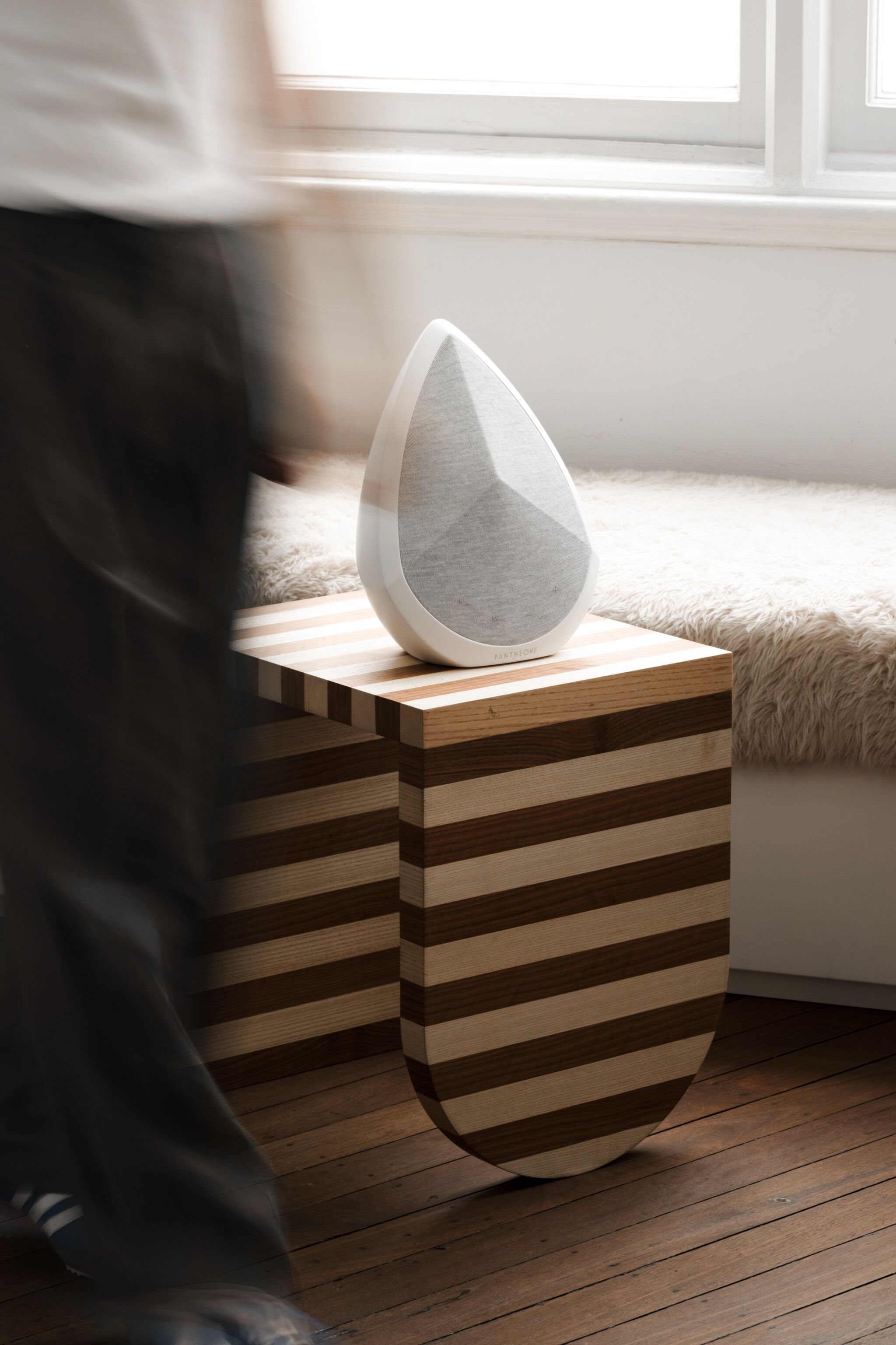 Pantheone Audio Obsidian White Speaker