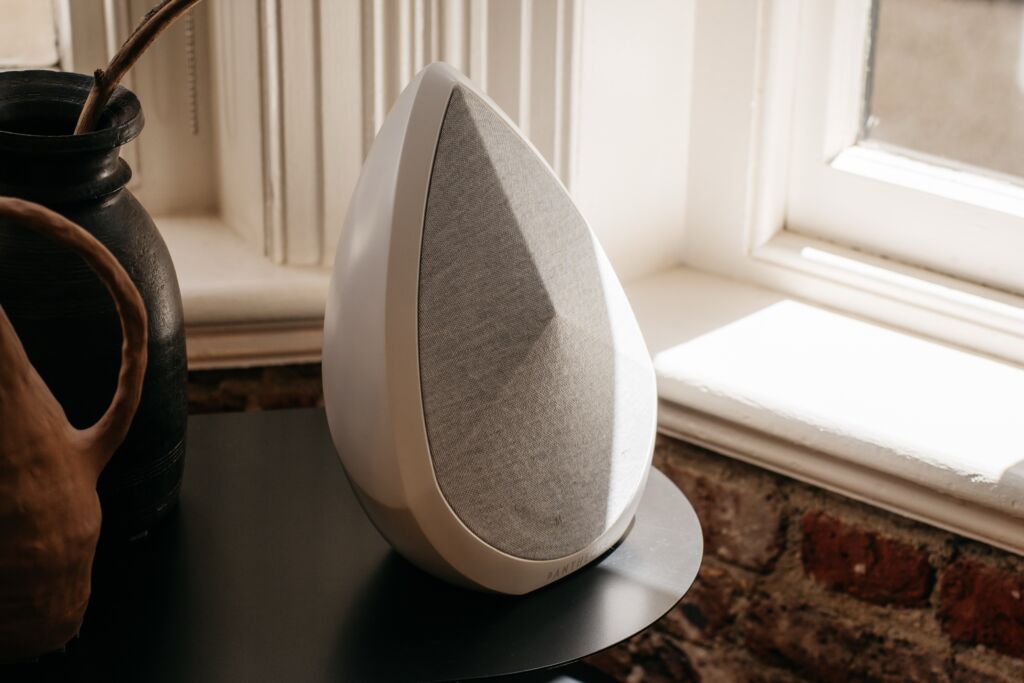Pantheone Audio Obsidian White Speaker