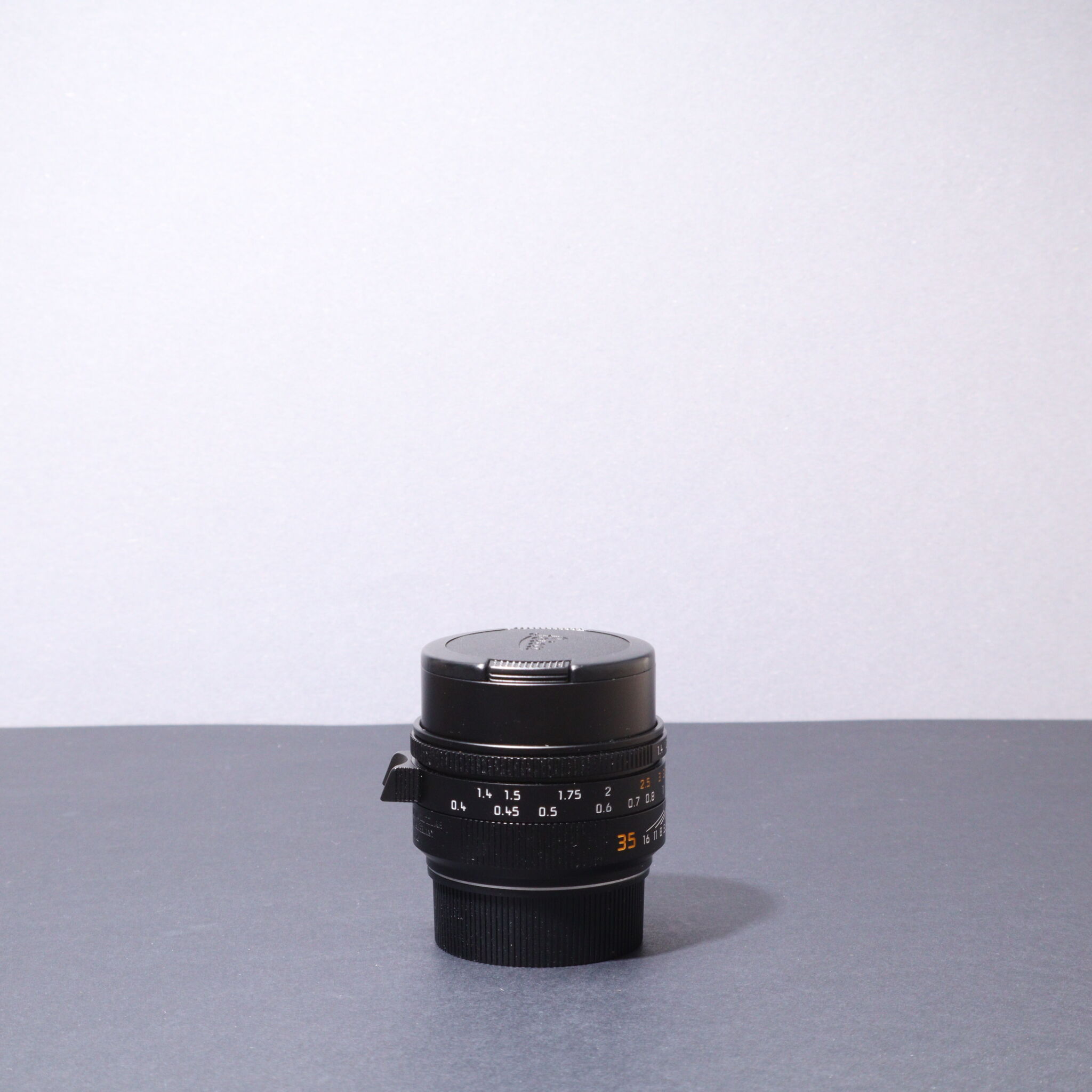 Summilux M 35mm F 1 4 Asph Black Lens Second Hand