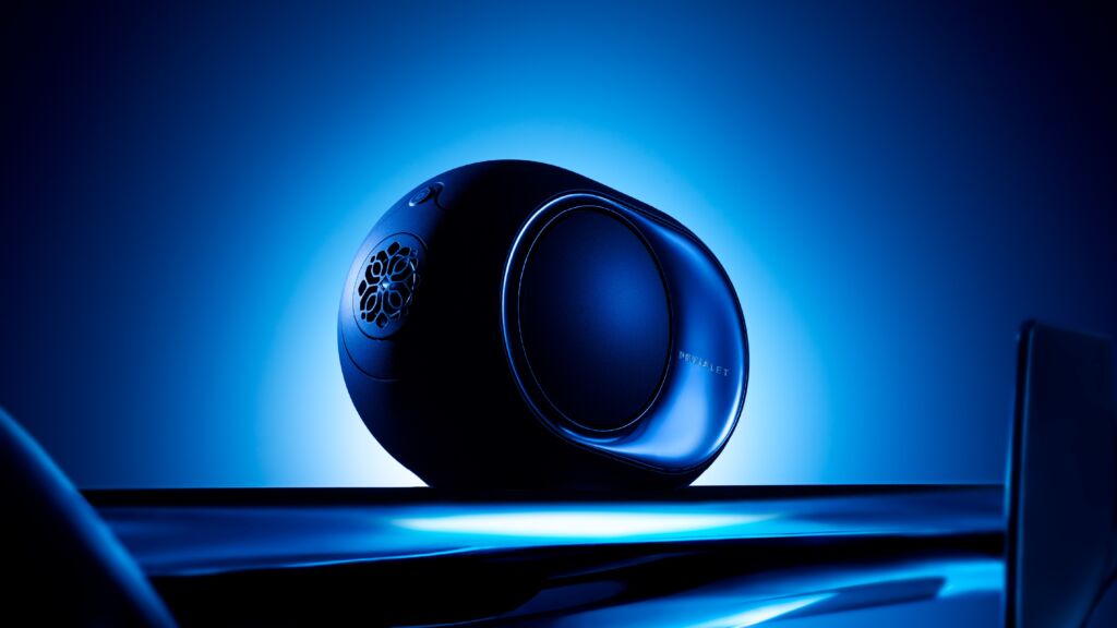 Devialet Phantom Ultimate 98 Db Pulse Blue Speaker Devialet Phantom Ultimate 98 Db Pulse Blue Speaker