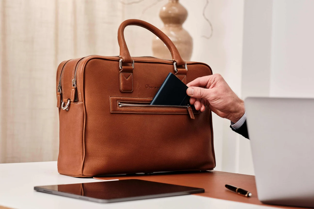 Warren M Laptop Bag Luxury Nutmeg Gold Warren M Laptop Bag Luxury Nutmeg Gold